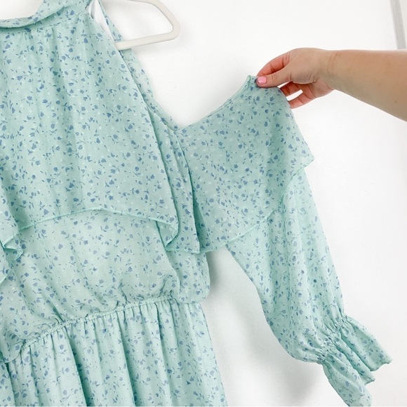 The Fashion Poet Clip Dot Ditsy Floral Cold Shoulder Ruffle Dress Sz XL - Picture 7 of 9